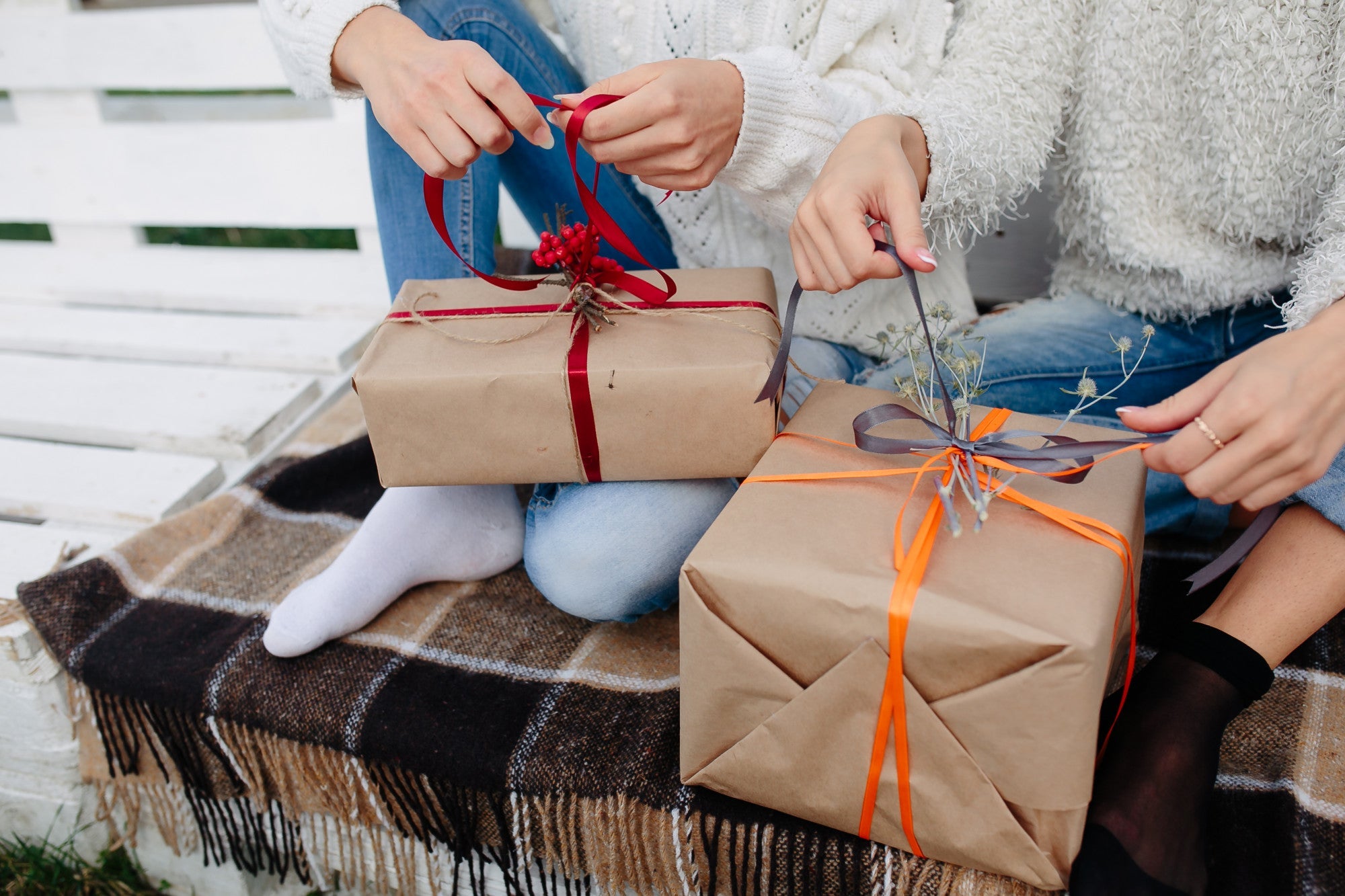 The Meaning Behind Personalized Jewelry: Why Custom Pieces Are the Perfect Gift for Loved Ones - Pearlusia
