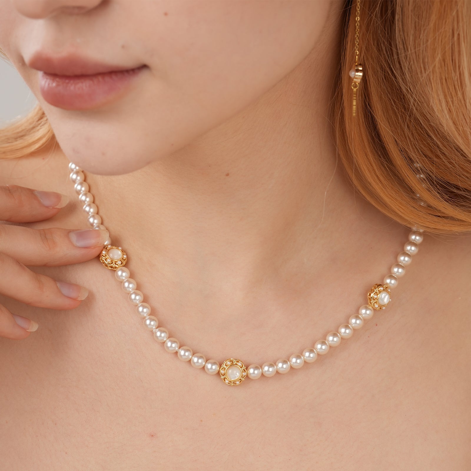 7.5-8mm Round Pearl Vintage Flower Necklace