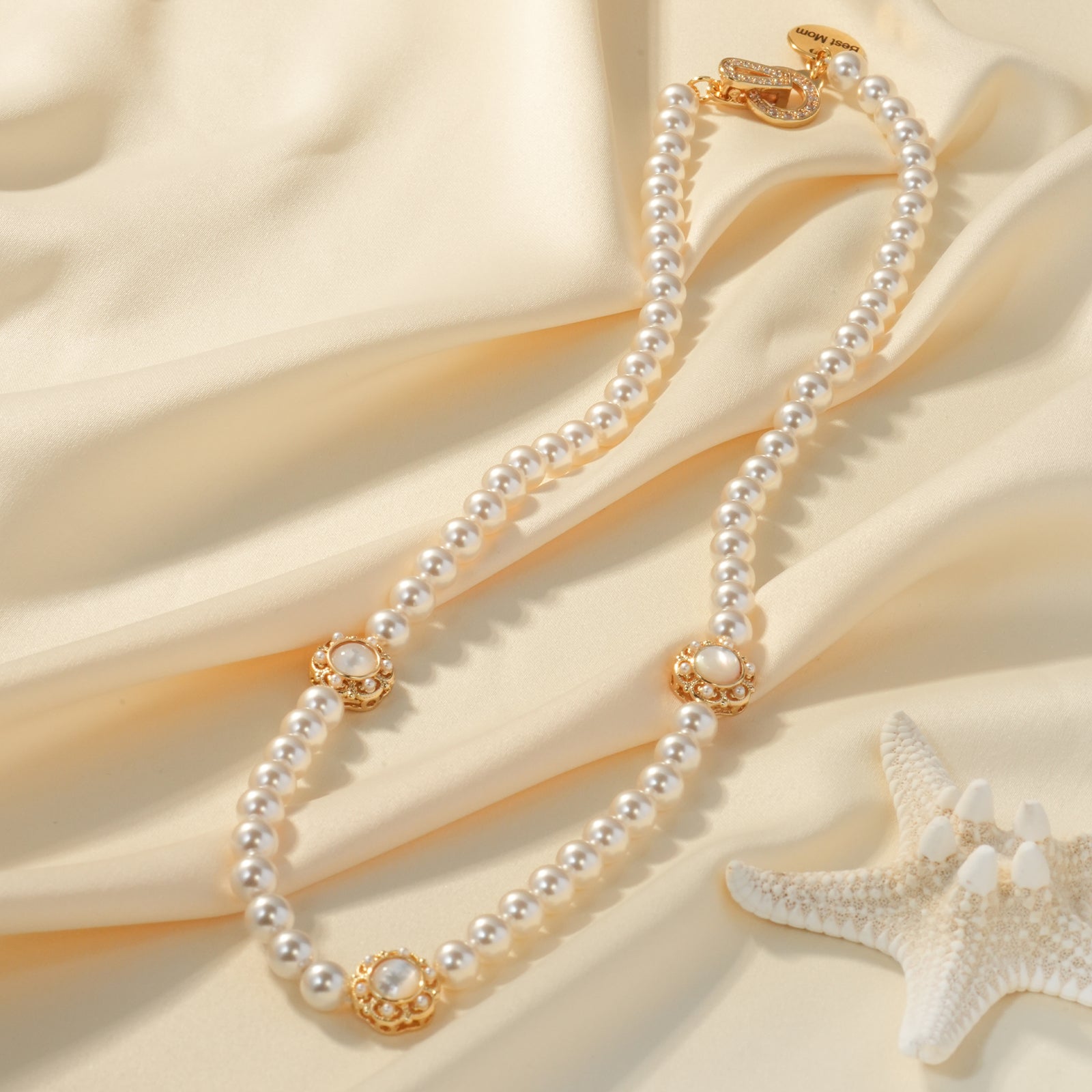 7.5-8mm Round Pearl Vintage Flower Necklace