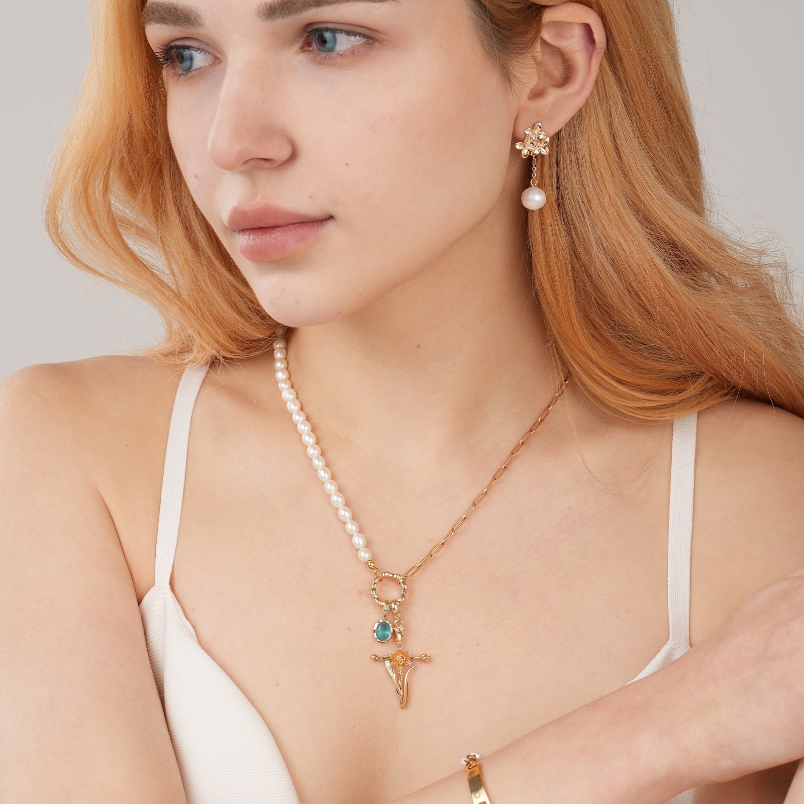 Personalized Birthstone and Birth Flower Necklace - Natural Freshwater Pearl Paperclip Pendant Necklace