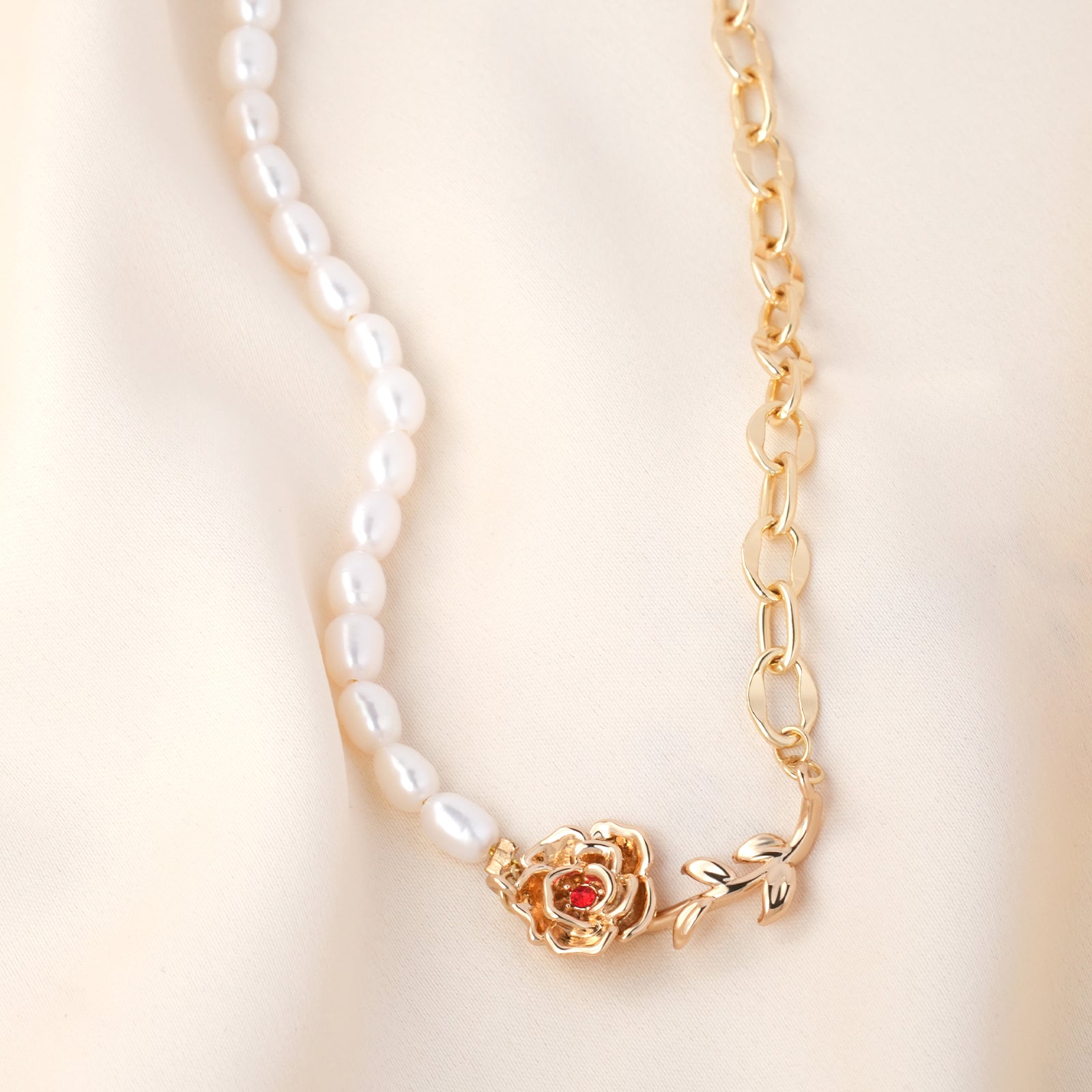 Personalized Natural Freshwater Pearl Birthstone Flower Necklace