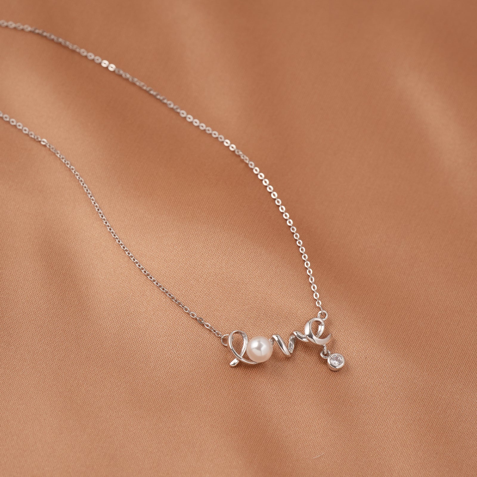 Forever Love 925 Sterling Silver Natural Freshwater Pearl Necklace