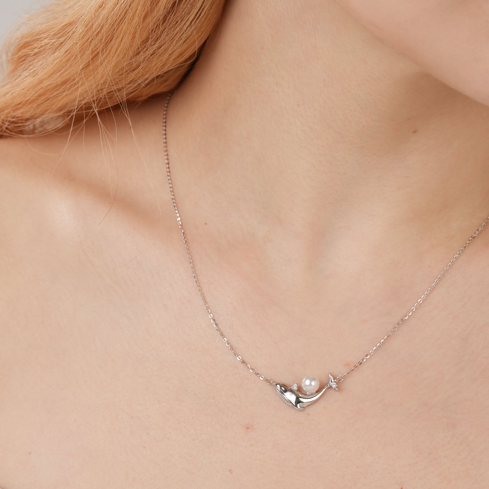 Personalized Round Freshwater Pearl Dolphin Necklace with Custom Name Disc