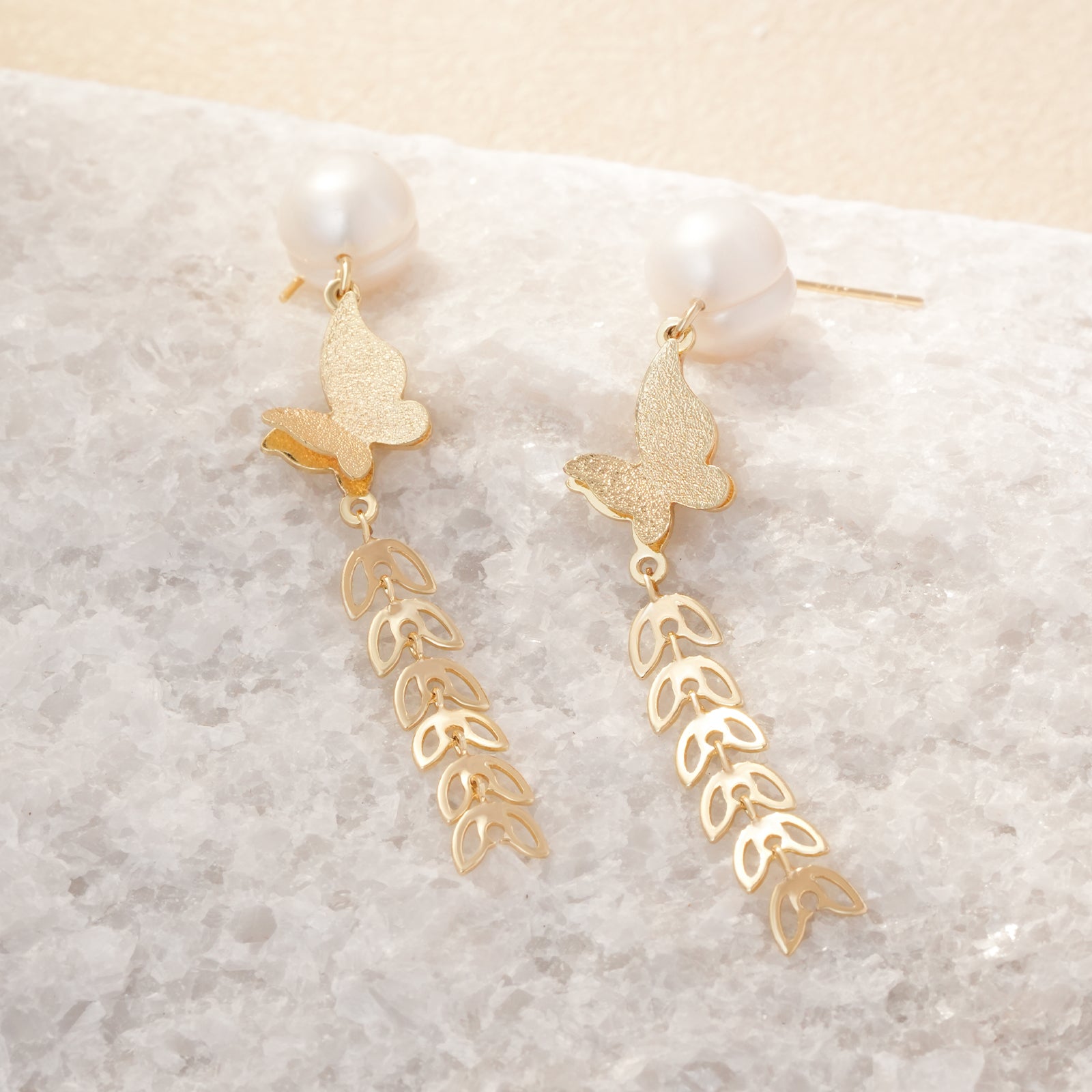 7.5-8mm Natural Freshwater Pearl Butterfly Tassel Earrings