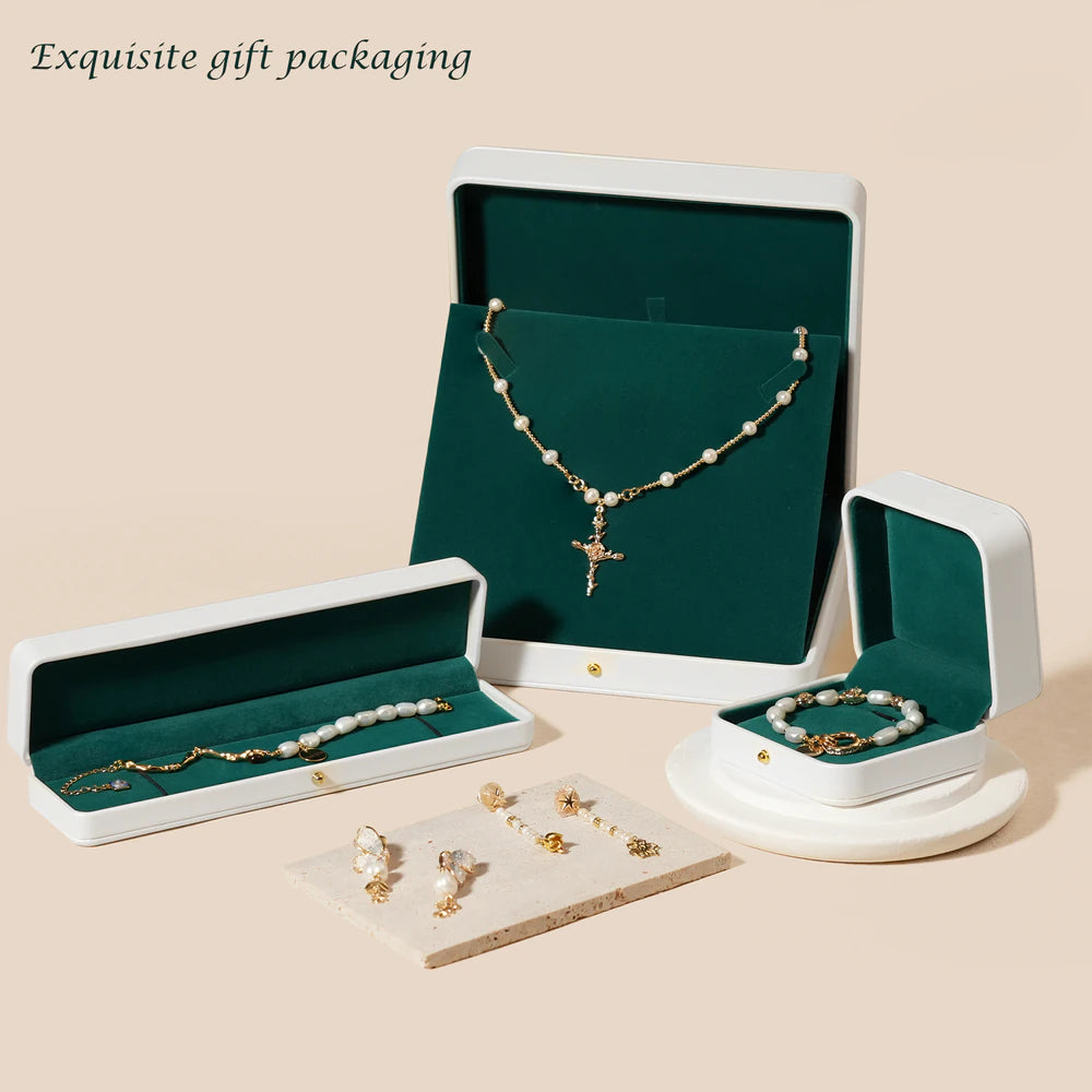 Pearl White PU Leather Case and Dark Green Velvet Lining Gift Box